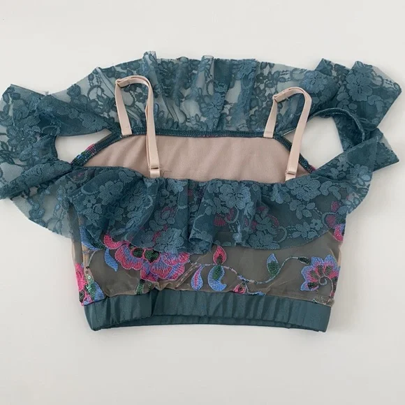 Weisman Two piece crop top and skirt - Picture 9 of 11